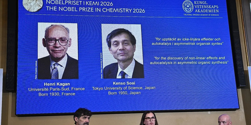 Нобель – 2026: Химия саласындағы сыйлық екі ғалымға берілді