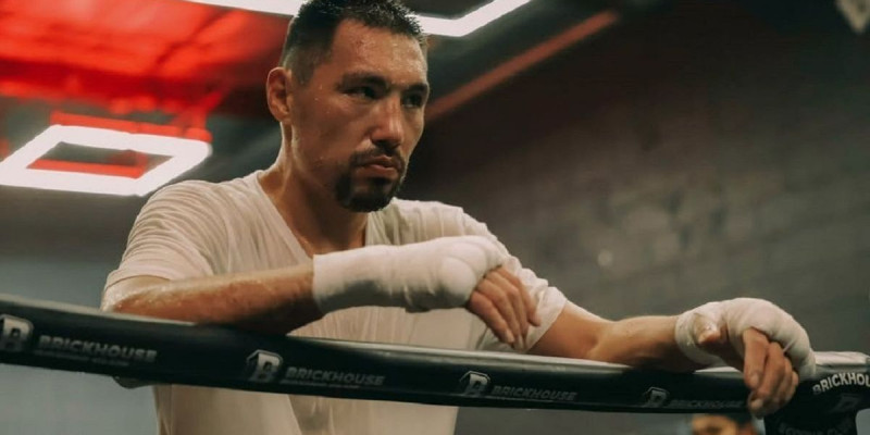 "Нокаутқа түсіремін": Әлем чемпионы боксшы Жәнібек Әлімханұлына сес көрсетті