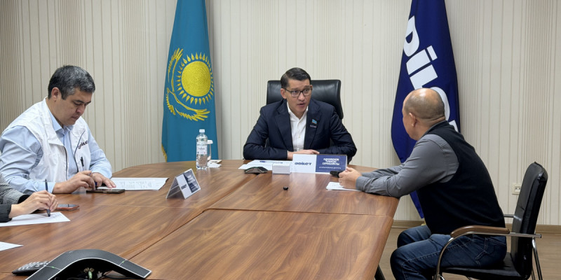 Құрылтай депутаты Қоғамдық қабылдауда азаматтардың тұрғын үй және еңбек мәселесін қарады