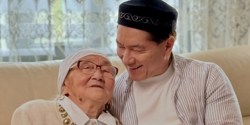 Сәкен Майғазиевтің анасы дүние салды