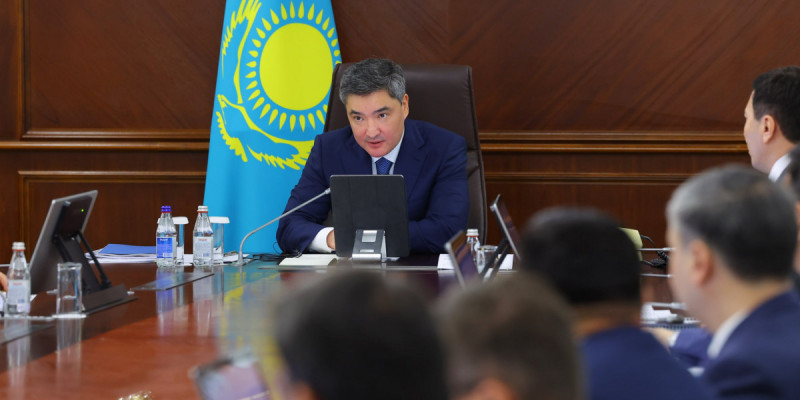 Үкімет басшысы Экономикалық саясат жөніндегі кеңес отырысын өткізді