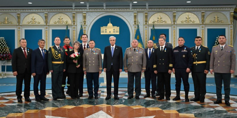 Президент бір топ құтқарушыларды кәсіби мерекеге орай марапаттады