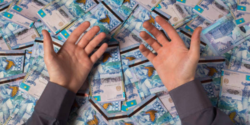 413 млн теңге шығын: Астанада 51 адам алаяққа алданып қалған