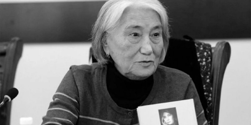 Жазушы Шыңғыс Айтматовтың қарындасы Роза Айтматова өмірден өтті