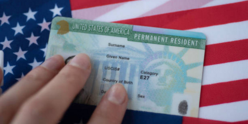 АҚШ Green Card беруді тоқтатты