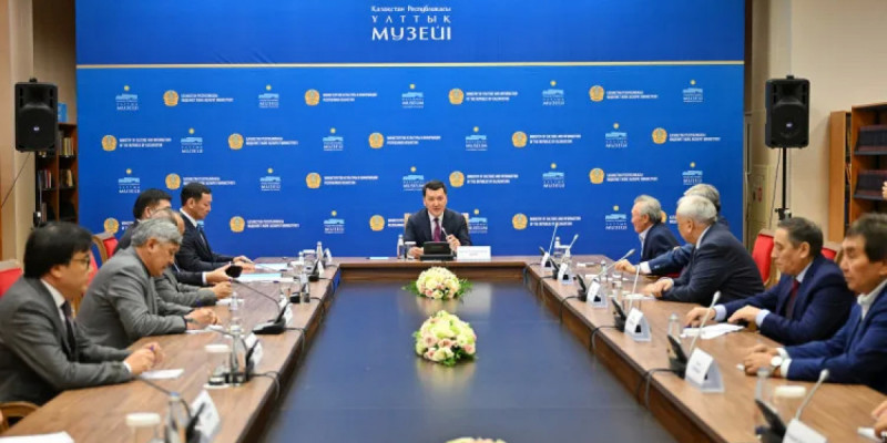 Абай атындағы мемлекеттік сыйлықты беру жөніндегі комиссияның отырысы өтті