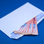 Полицейге 5 мың теңге пара берген жүргізушіге 550 мың теңге айыппұл салынды