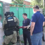 Алматыда деструктивті материалдар таратқан шетел азаматы ұсталды (ВИДЕО)