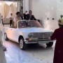 Мерейтойында мейрамханаға көлікпен кірген ерлі-зайыпты елді ашуландырды