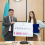 Түркістан облысының әкімдігі каратэші Әсел Қанайға 1 млн теңге берді