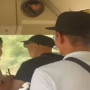 Семейде жолаушы жүріп бара жатқан автобус жүргізушісін ұрған (ВИДЕО)