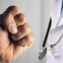 Қостанайда дәрігердің соққыға жығылуына байланысты облыс әкімі пікір білдірді