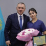 Бүтін бір отбасыны өрттен құтқарған жедел жәрдем бригадасы марапатталды