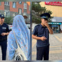 Полиция қоғамдық орындарда бетті тұмшалауға қарсы түсіндіру жұмыстарын жүргізіп жатыр