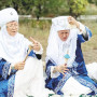 Қала жастары сиыр сауып, жүн түтті