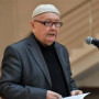 «Сатып алушылармен есептесіп, үйді өз атына рәсімдедік»: Профессор Кәкен Қамзин үйін қайтарып алды