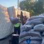 Жетісу облысында 35 тонна күнбағыс дәні тиелген жүк көлігі аударылды