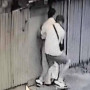 Полиция Алматыда қызға тиіскен жігіттің кім екенін анықтады