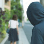 Сталкинг туралы жаңа заң: Адам аңдығандарға 786 мың теңге айыппұл салынады