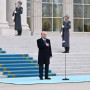 Тоқаев Мемлекеттік ту көтеру рәсіміне қатысты