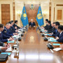 Мемлекет басшысы азаматтардың құқығын қорғау және қоғамдық тәртіпті сақтау мәселелері бойынша жиын өткізді