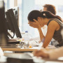 “Жақсы жұмыс істесе де”: компаниялар ұжымның күйін қашыратын қызметкерлерден бас тарта бастады