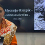 «Жылдар бойы жауапсыз қалған сұрақтар»: Мұстафа Өзтүріктің қызы әкесі туралы кітап жазып жатыр