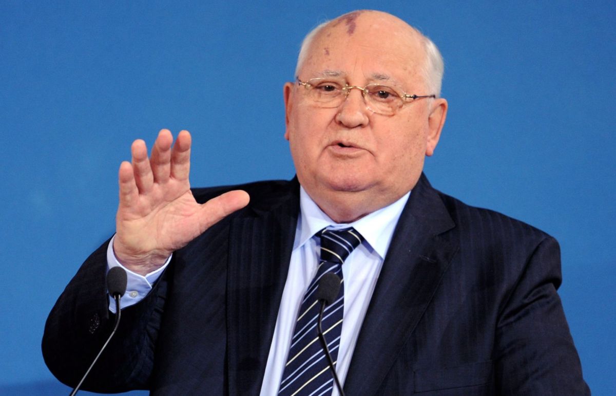 Украина Горбачевқа өз аумағына кіруге тыйым салды