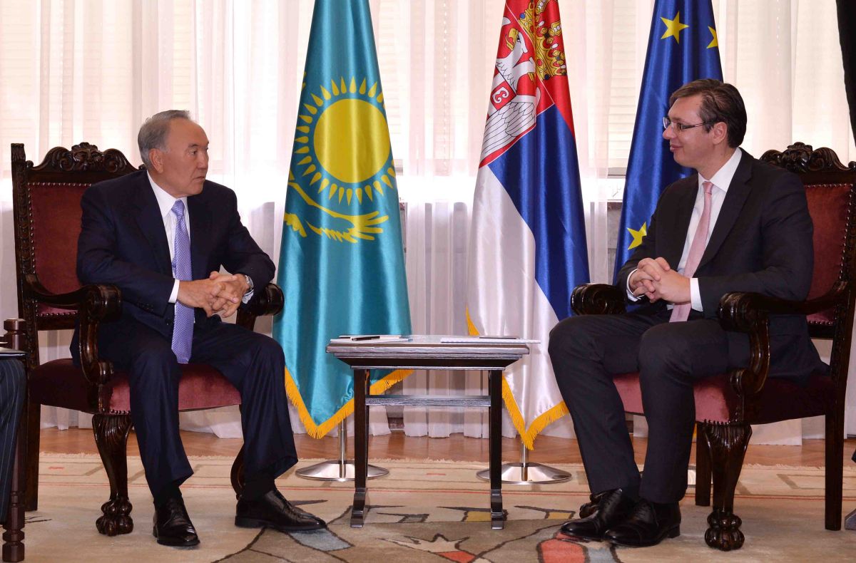 Нұрсұлтан Назарбаев Сербия Премьер-Министрі Александр Вучичпен кездесті