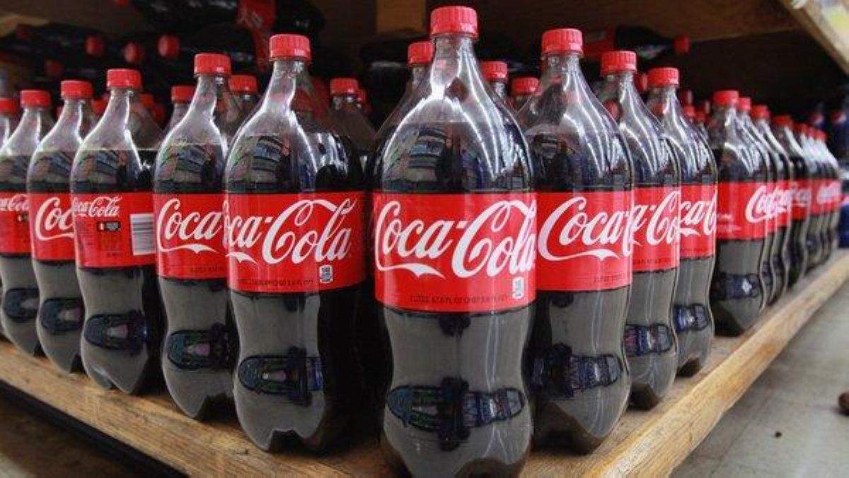Балаларды Coca-Cola ішпеуге үйретпекші