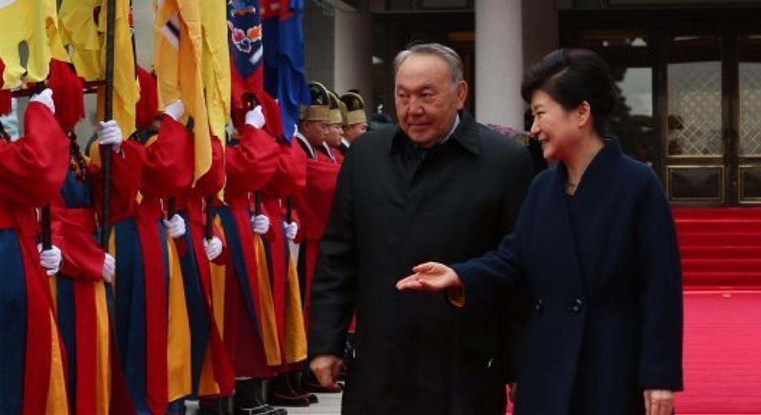 Оңтүстік Корея президеті: Назарбаев ядролық державаларды қарусыздандырады