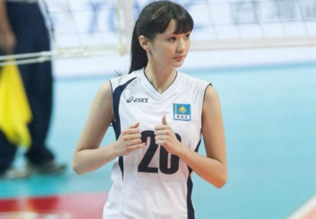 Вьетнамдықтар Алтынбекова  ең сұлу волейболшы деп таныды