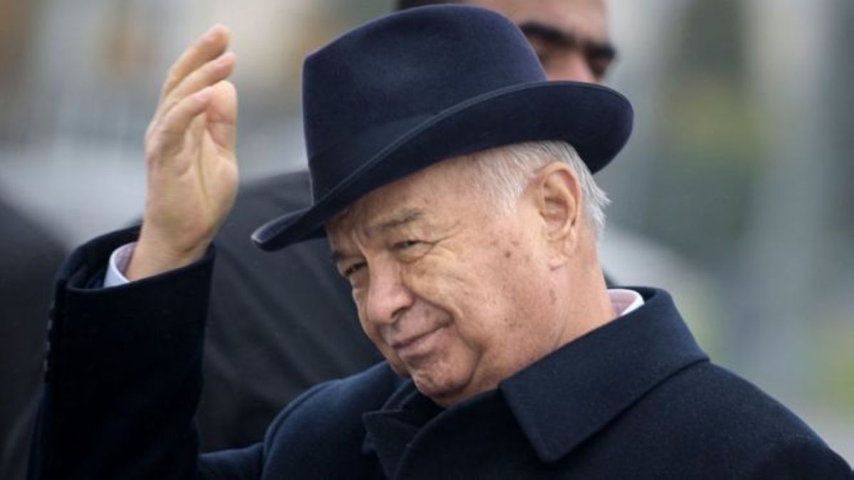 Өзбек ақыны Ташкент әуежайына Каримовтың есімін беруге қарсы шықты