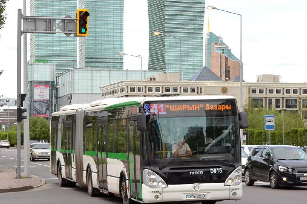 Астанада 12 көшеге автобус жолағы жасалады