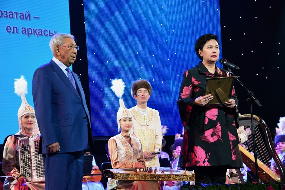 Мемлекет басшысы Мырзатай Жолдасбековті 80 жасымен құттықтады