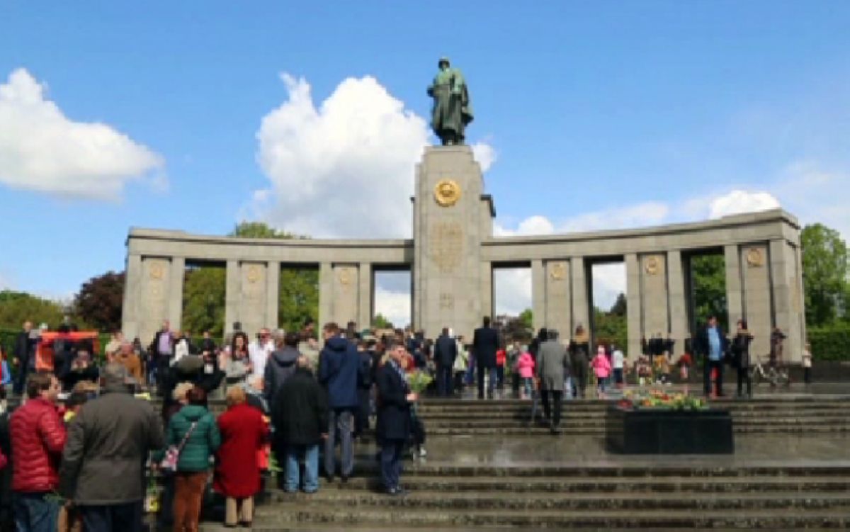 Германияда Ұлы Отан соғысы жауынгерлеріне құрмет көрсетілді