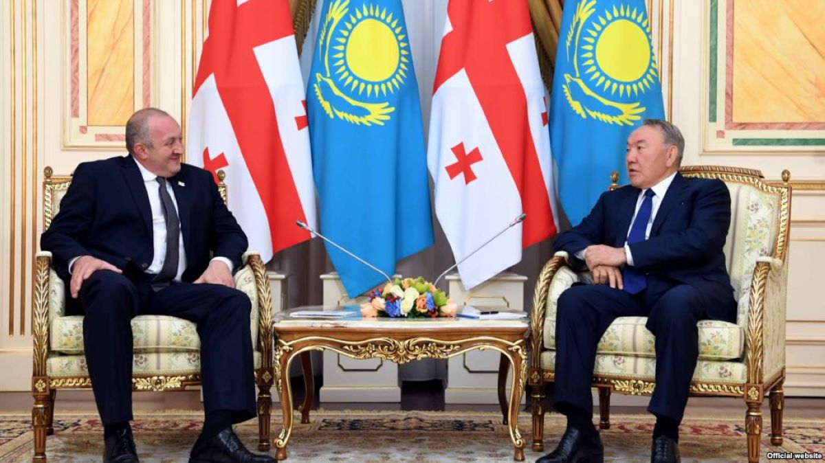 Назарбаев Грузия президентімен кездесті