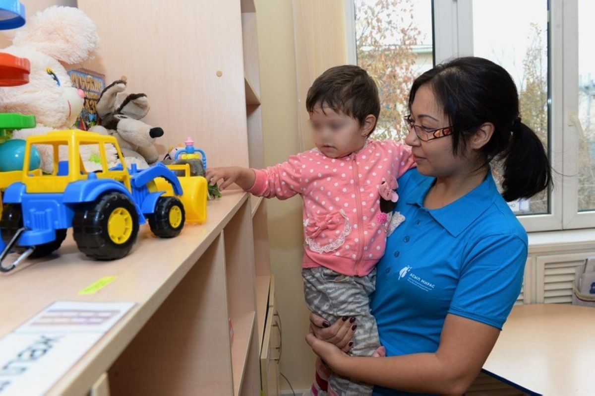 Аутизммен ауыратын балаларды емдеу үшін Алматыға шетелдік мамандар келді