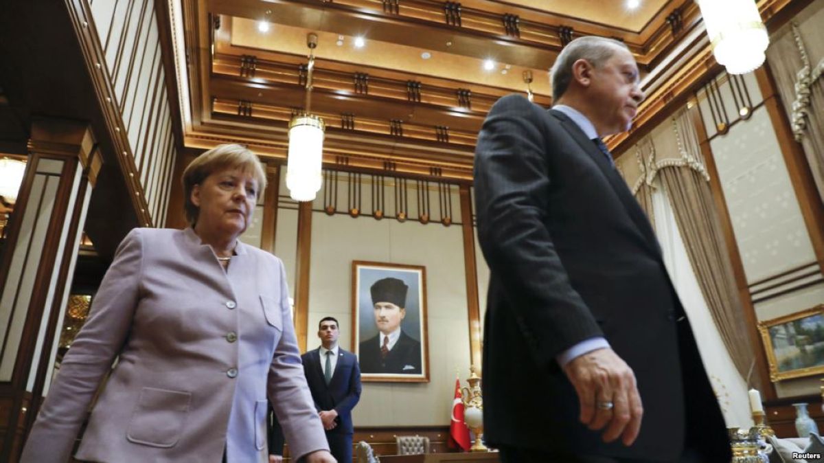 Неміс-түрік қатынастары: Меркельдің шыдамы таусылды