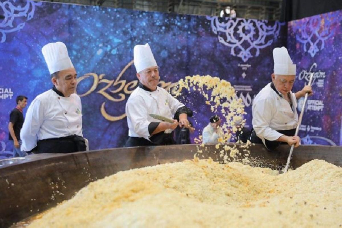 Өзбекстанда салмағы 6 тоннадан астам палау дайындалды