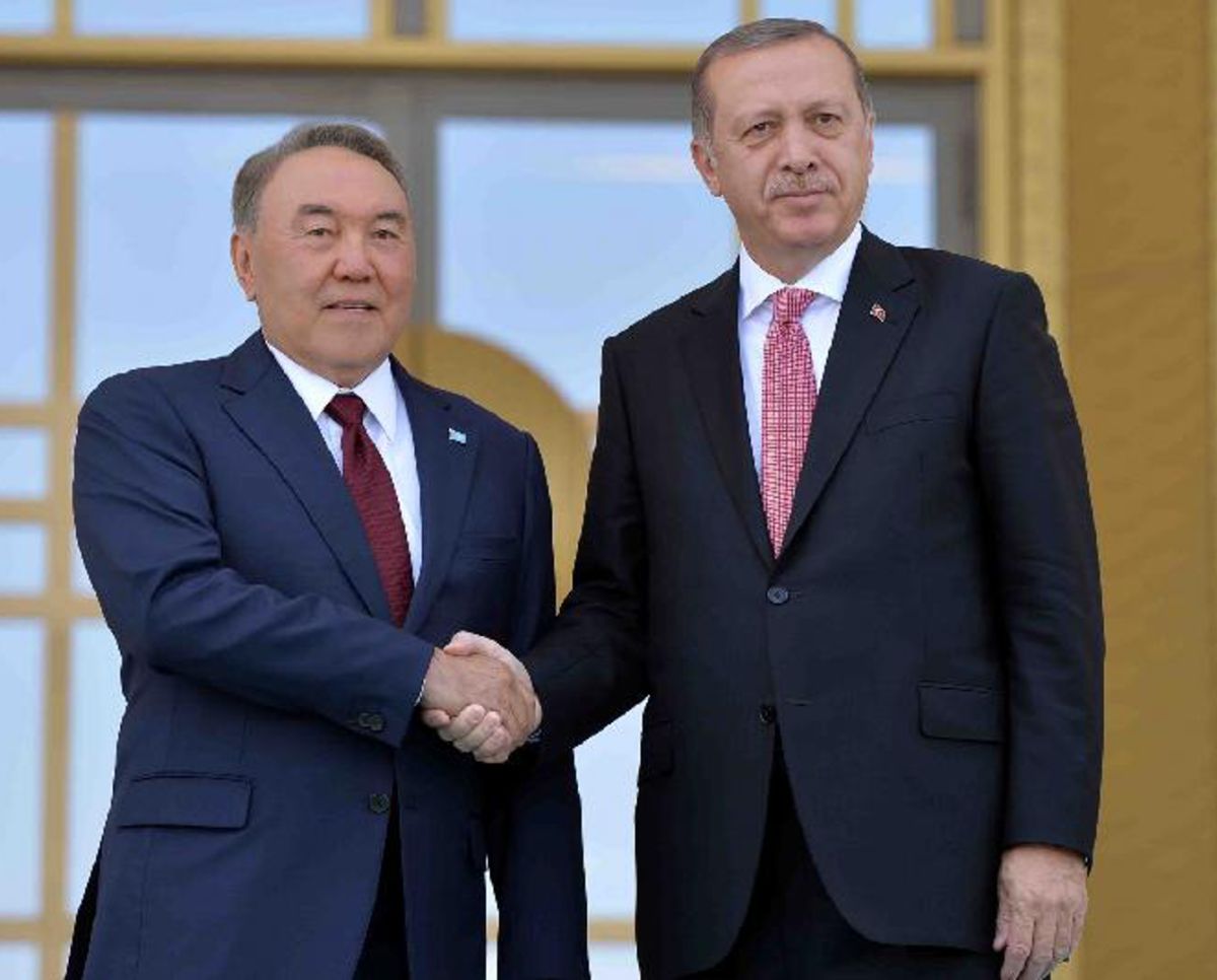 Назарбаев пен Ердоған телефон арқылы тілдесті