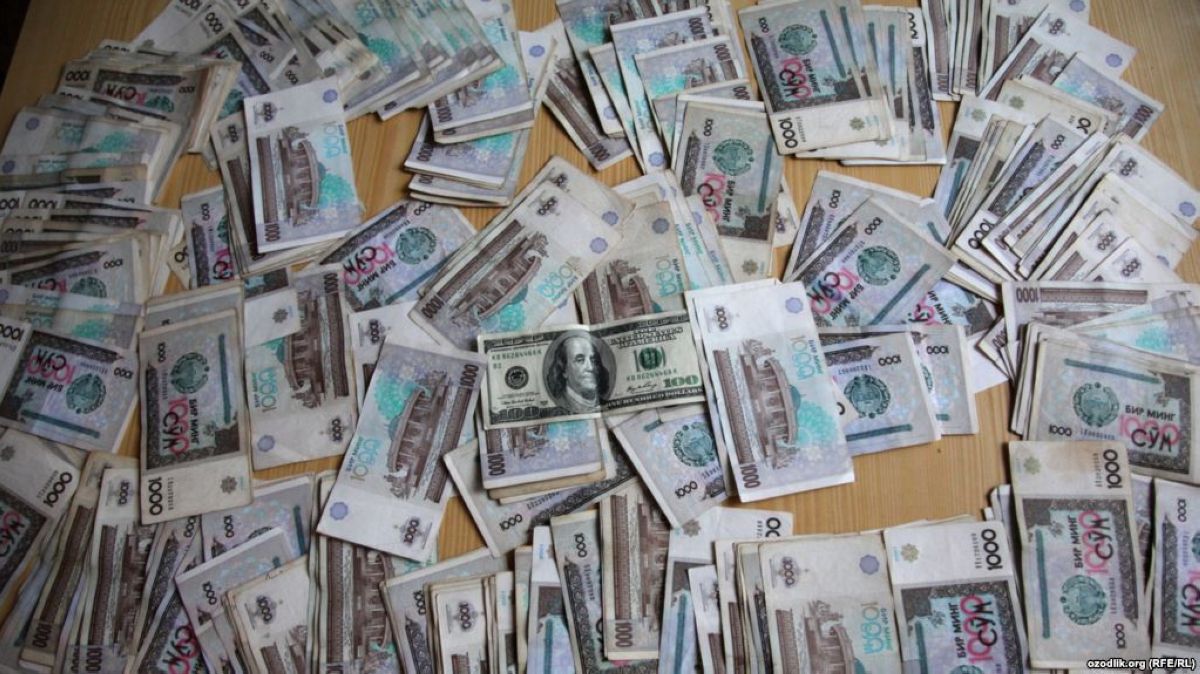 Өзбекстанда қолма-қол валюта халыққа 1 қазаннан бастап сатылады