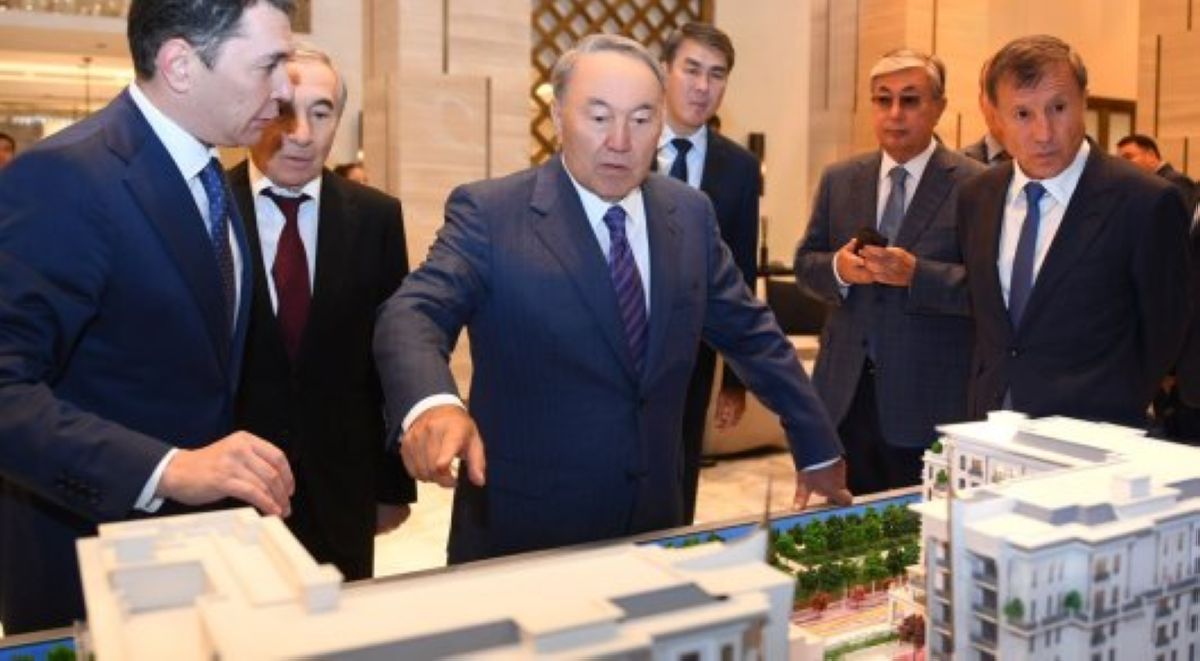 Назарбаев Есіл өзенінің сол жағалауындағы жаңа қонақүйге барды