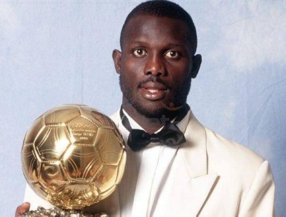 "Алтын допты" жеңіп алған футболшы Либерия президенті болып сайланды