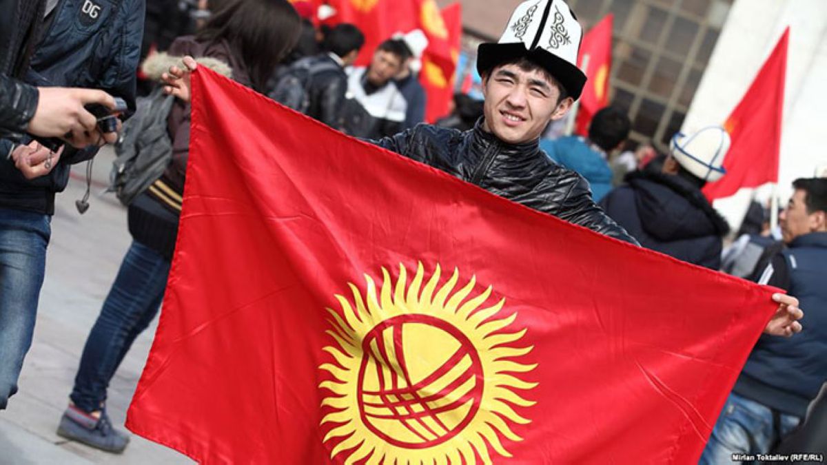 Қырғызстан:  Билікке кім келер екен?..