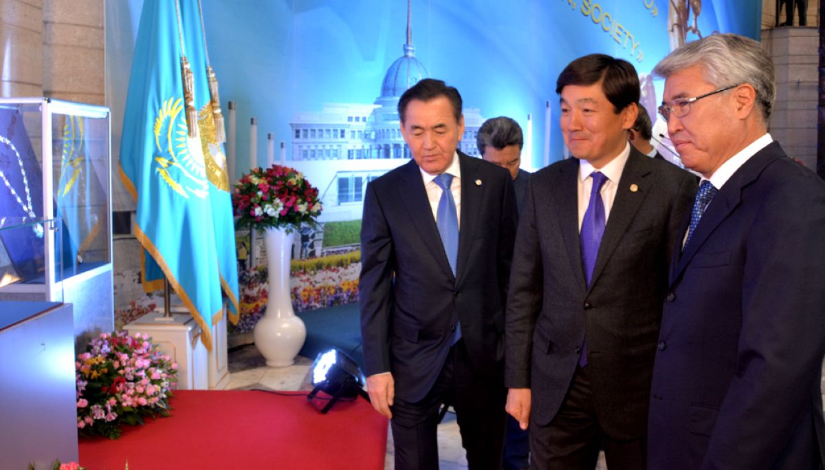 "Н.Назарбаев: дәуір, тұлға, қоғам" көрмесі ашылды