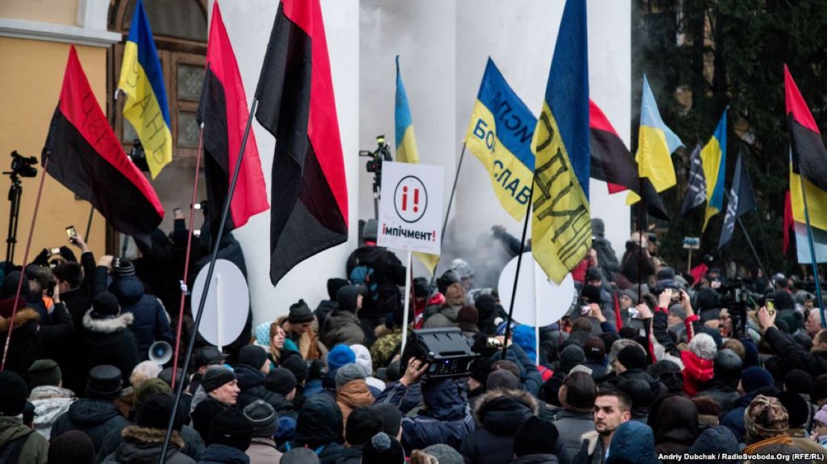 Киевте Саакашвили жақтастары мен полиция арасында қақтығыс болды  