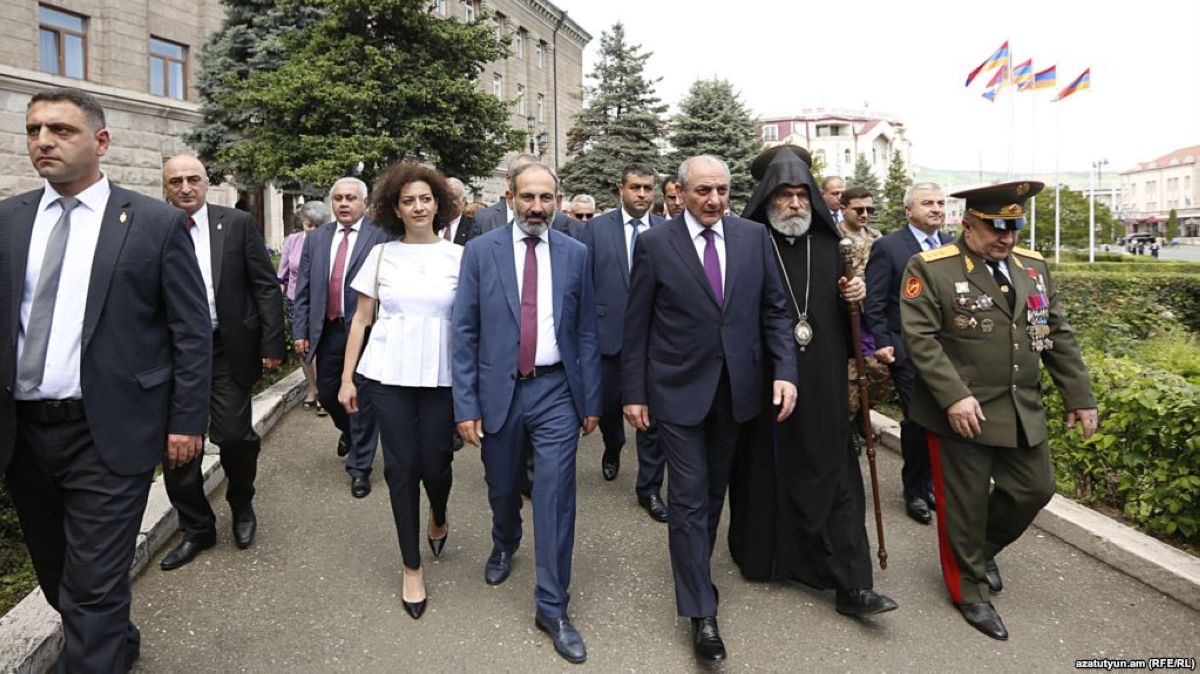 Армения премьер-министрі Пашинян Таулы Қарабахқа барды