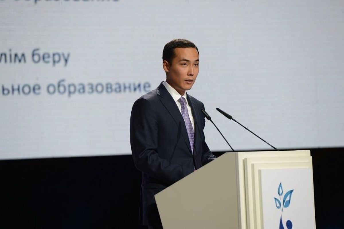 Астананың 5 мектебі биыл латын әліпбиіне көшеді