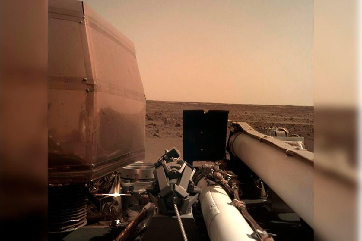 Марста NASA-ның Күн батареяларымен жұмыс істейтін аппараты іске қосылды